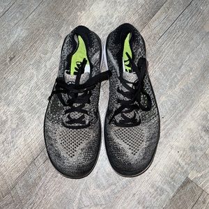 Nike Free Run TN Flyknit size 8